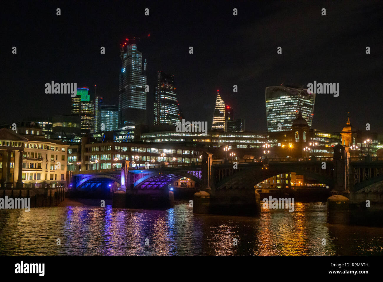 City of london skyline night hi-res stock photography and images - Alamy