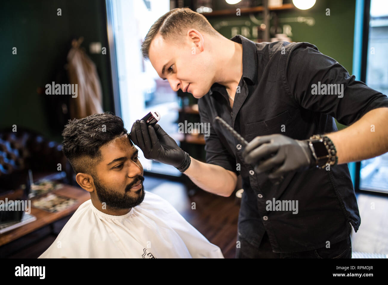 Professional Hairdresser Doing Haircut Men S Hair Cutting