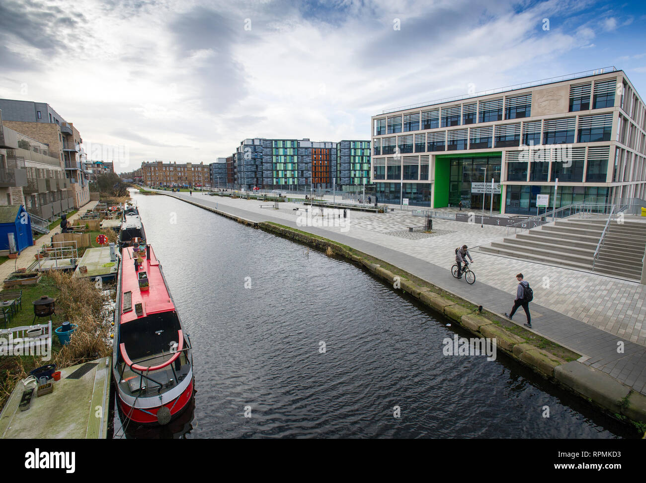 The new Boroughmuir High School overlooking the Union canal in Edinburgh. Stock Photo