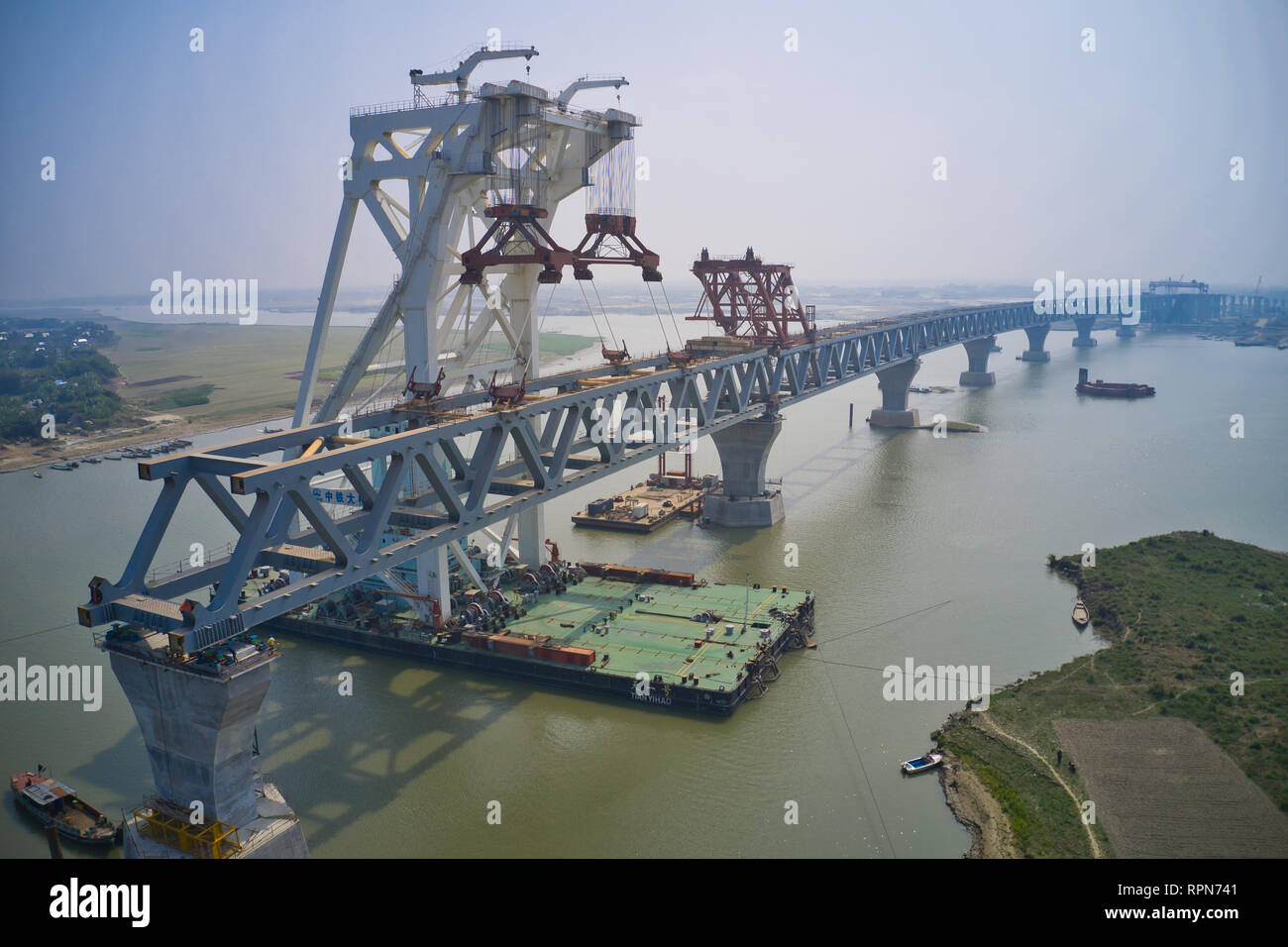 65 percent construction of Padma Bridge completes Stock Photo Alamy