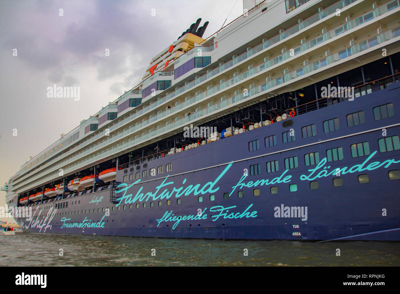 British Woman Reports Rape On The Cruise Ship Mein Schiff 6