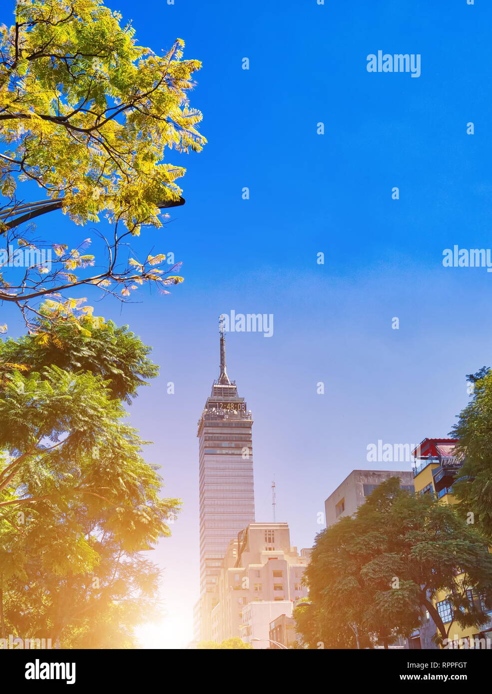 Torre latinoamericana exterior hi-res stock photography and images - Alamy