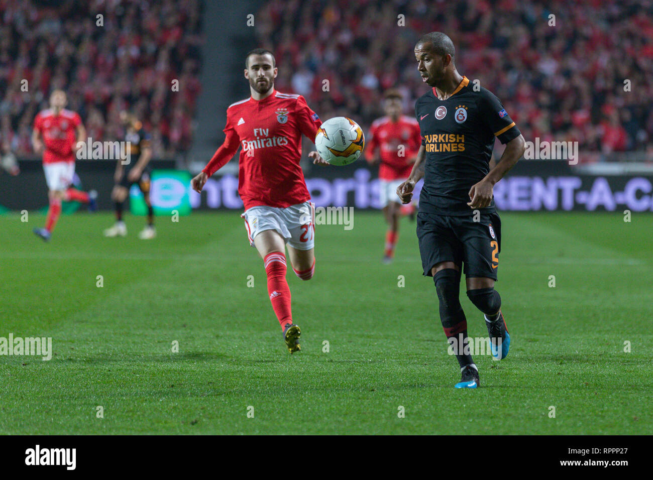 Lisbon, Portugal. 21st Feb, 2019. February 21, 2019. Lisbon, Portugal. Galatasaray's defender from Brazil Mariano (2) in action during the game of the UEFA Europa League, Round of 32, SL Benfica vs Galatasaray SK Credit: Alexandre de Sousa/Alamy Live News Stock Photo