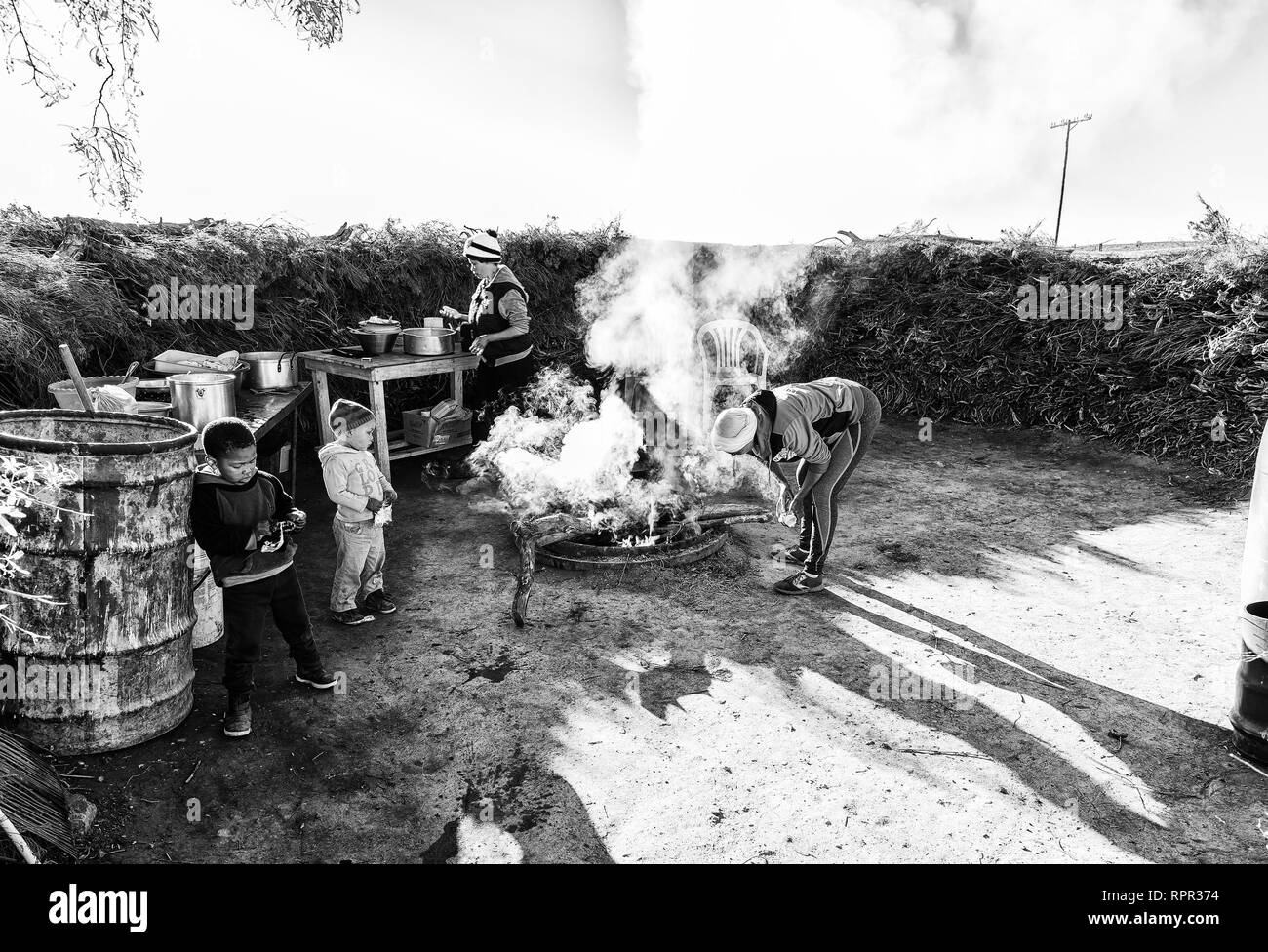 outdoor-braai-black-and-white-stock-photos-images-alamy