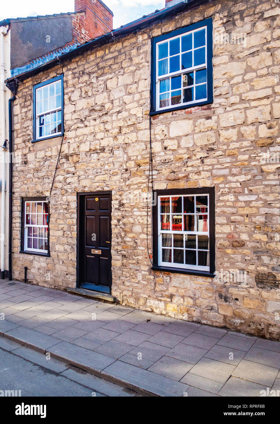 English Village, Pretty Stone built cottage in Market Place, Tickhill