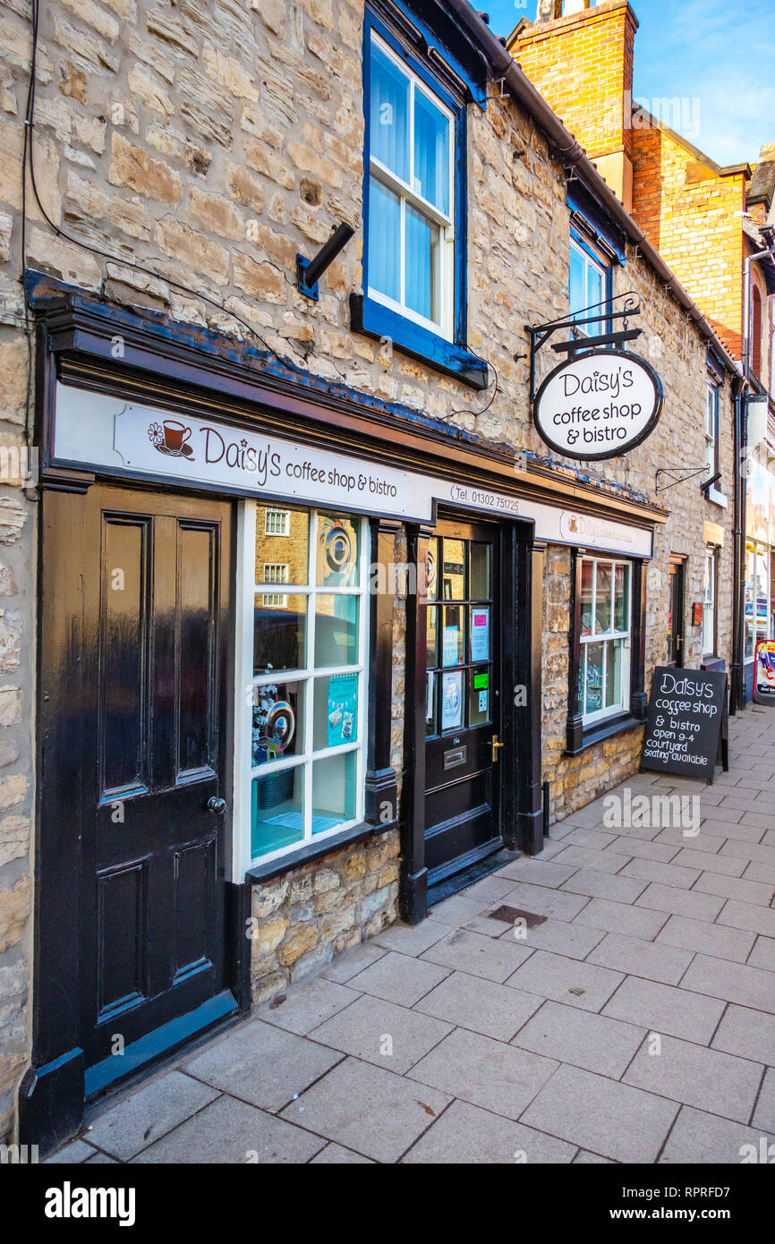 Sitting cafe bistro vintage hires stock photography and images Alamy