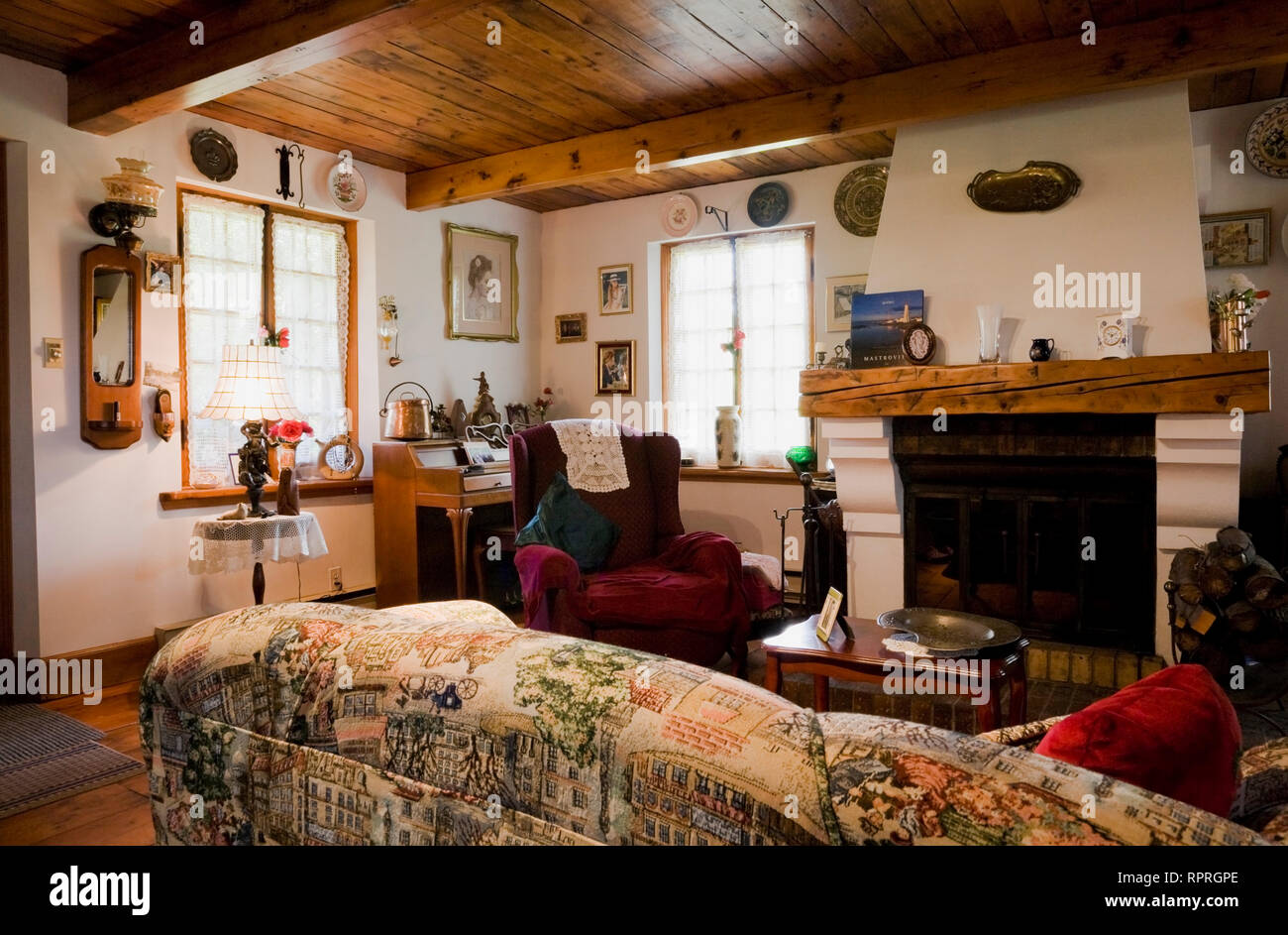 1800s Living Room High Resolution Stock Photography and Images - Alamy