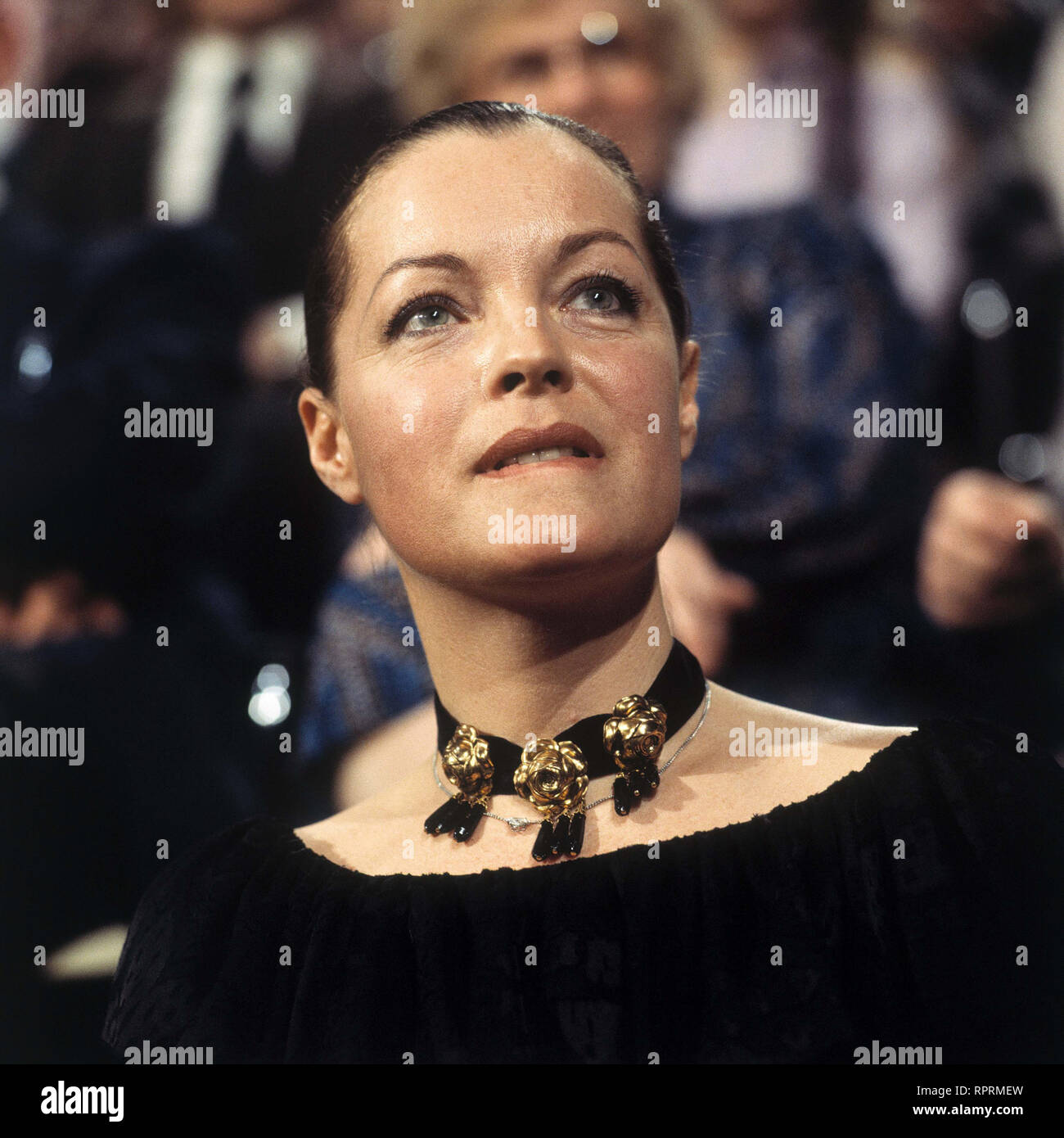DER GROSSE PREIS Film-Star ROMY SCHNEIDER, Gast in der Sendung vom 8.2.1979  Stock Photo - Alamy