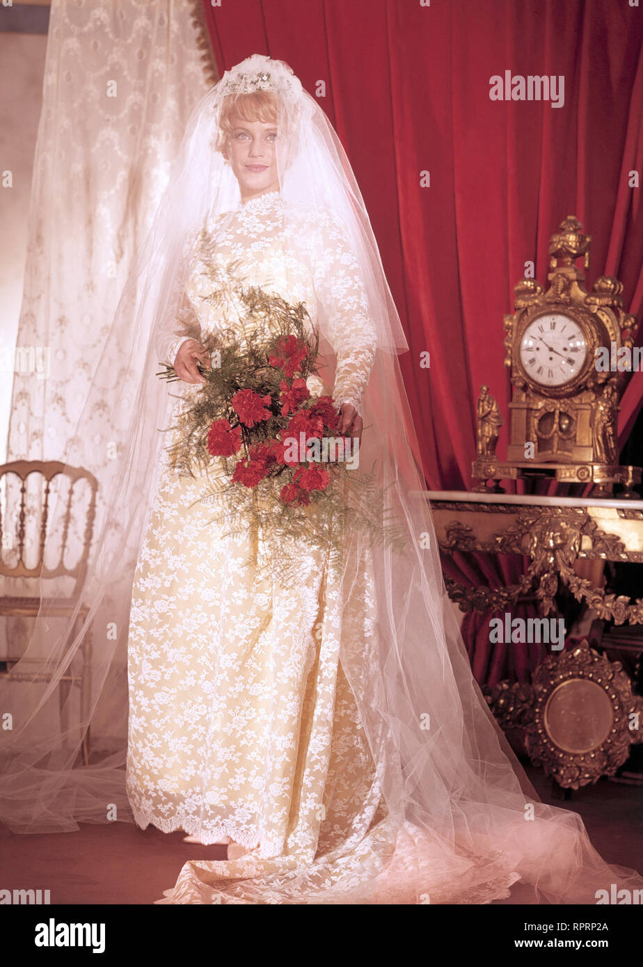 DAS RIESENRAD MARIA SCHELL (Elisabeth von Hill) als Braut. Film, Fernsehen, Melodram, Literaturverfilmung, 60er, Braut Stock Photo