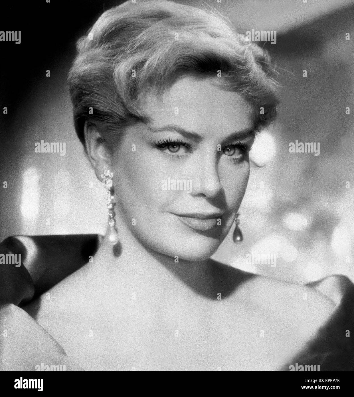 HILDEGARD KNEF, Studioaufnahme aus den 1950er Jahren. ca. 1952 Stock