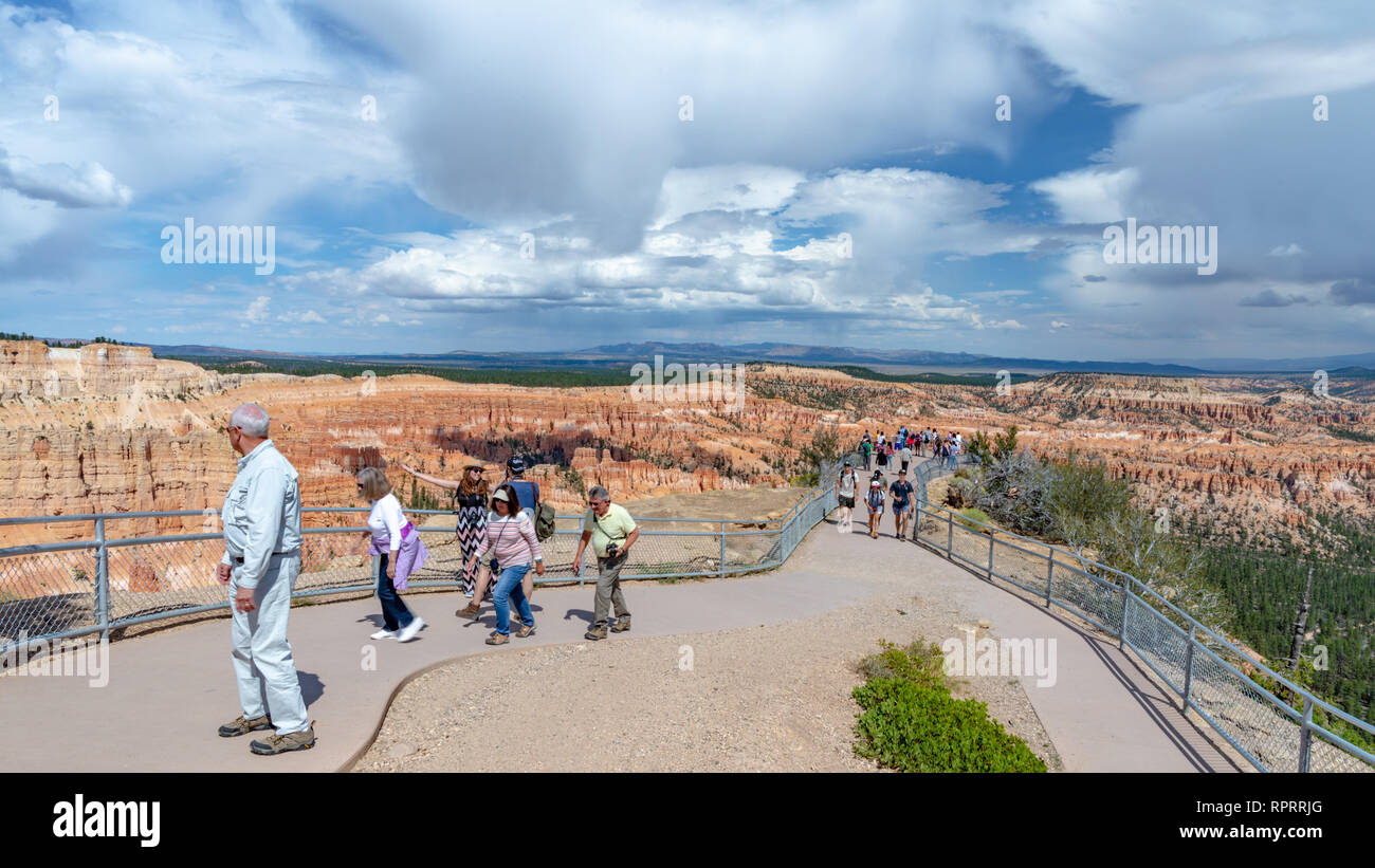 Visitors at the amphitheater, Bryce point, Bryce Canyon National Park, Utah, United States Stock Photo