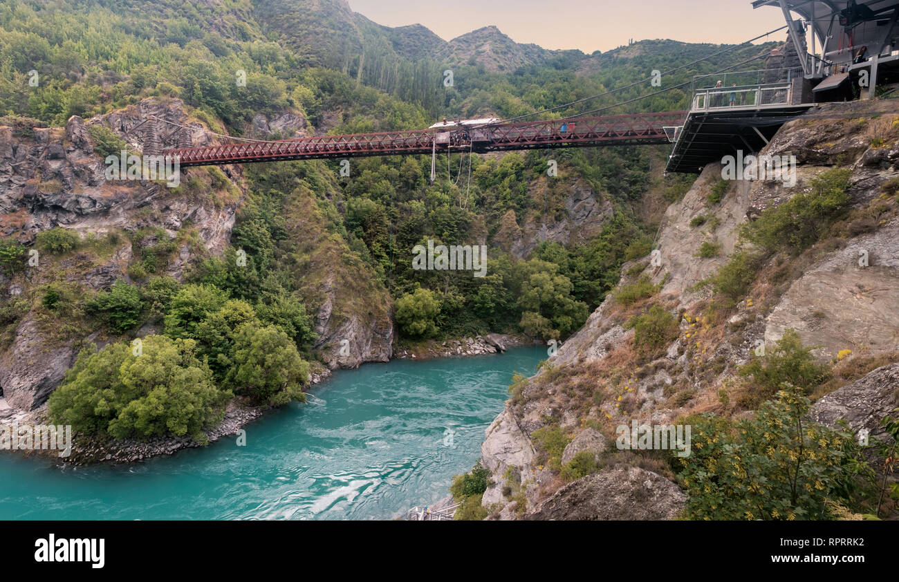 Bungee jumping at Kawarau Bridge Stock Photo