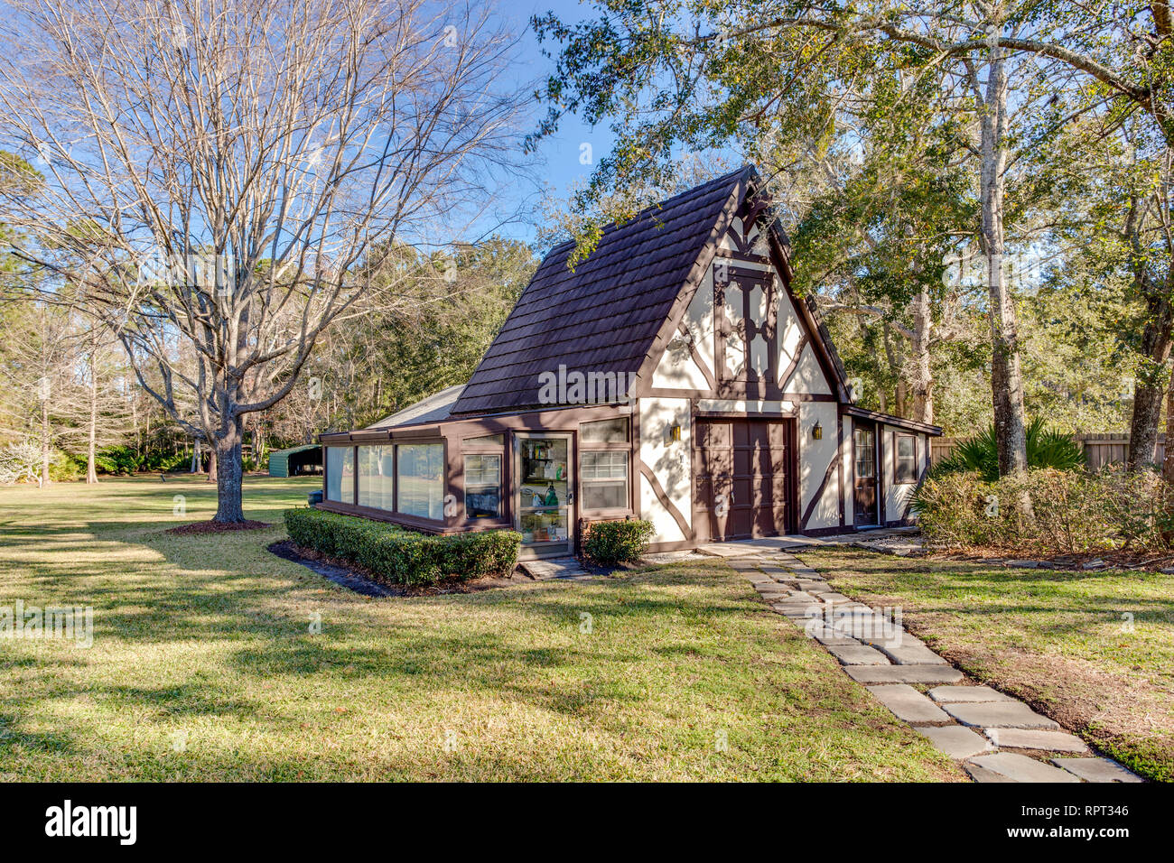 Ranch Style Home Exterior Modern Architectural Real Estate View ...