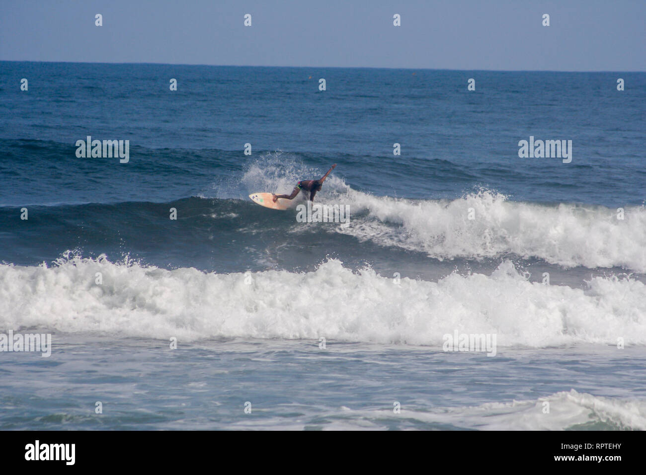Surfing in El Zonte, La Libertad, El Salvador Stock Photo Alamy