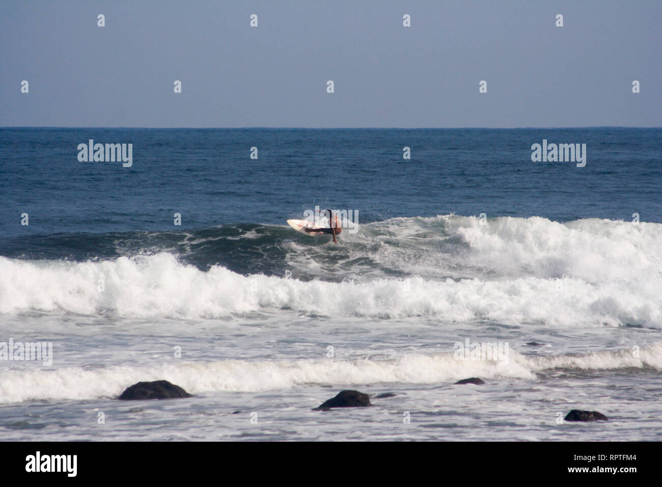 Surfing in El Zonte, La Libertad, El Salvador Stock Photo Alamy