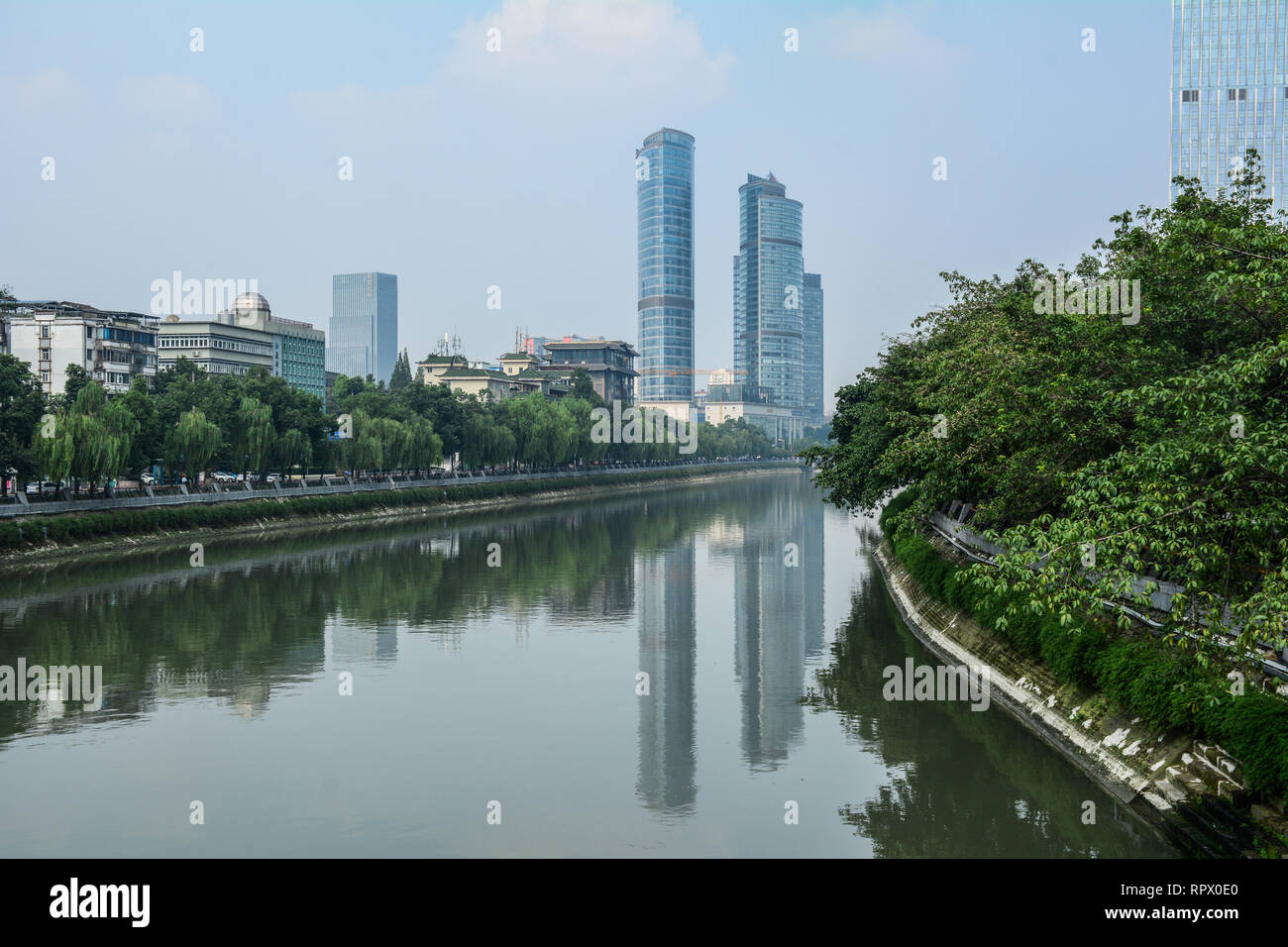 Pedestrian Walks Advertisement Louis Vuitton Chengdu City Southwest China's  Sichuan – Stock Editorial Photo © ChinaImages #237504608