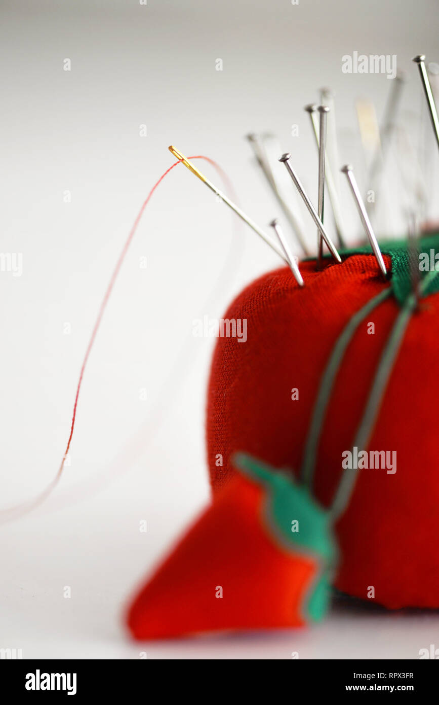 Hemline Tomato Pin Cushion With Strawberry Sharpener