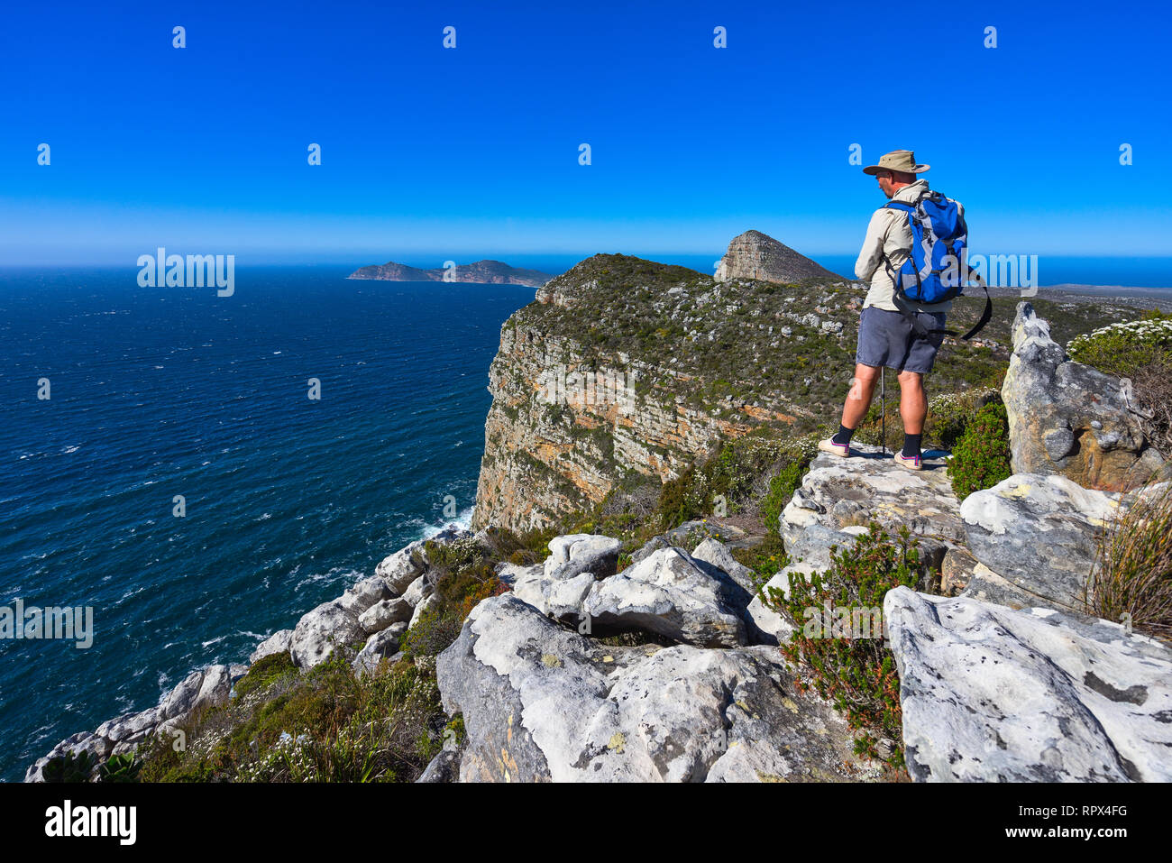 Man walking on hiking trail hi-res stock photography and images - Alamy