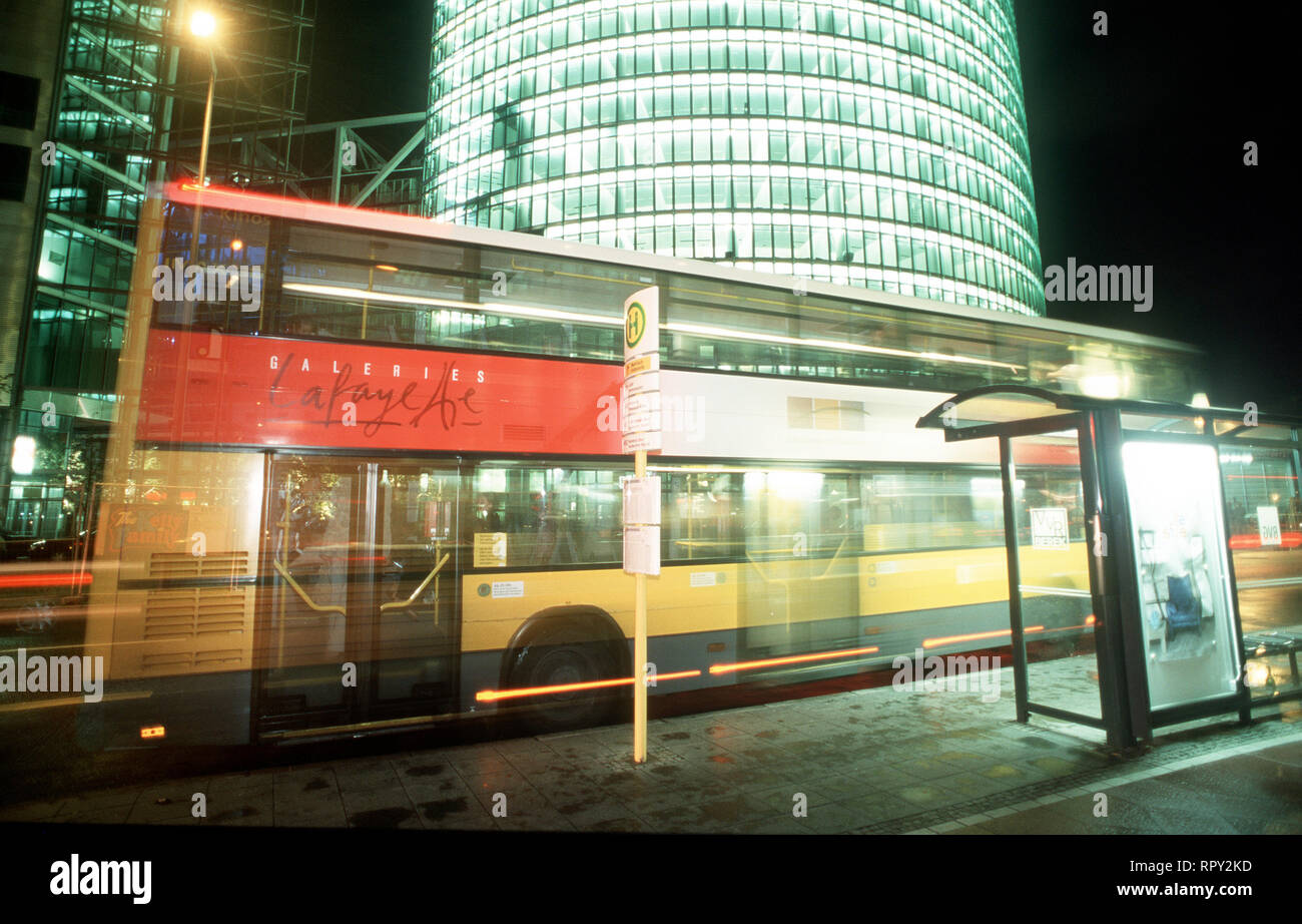 Deutschland, Berlin, BVG, Bus, Bushaltestelle / Überschrift: Bushaltestelle Stock Photo
