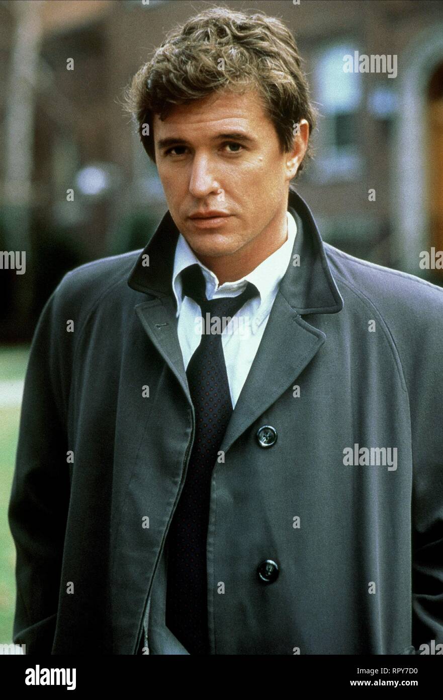 TOM BERENGER, SOMEONE TO WATCH OVER ME, 1987 Stock Photo