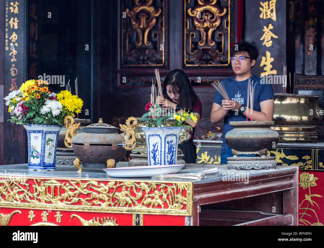 Chinese taoism woman hi-res stock photography and images - Alamy
