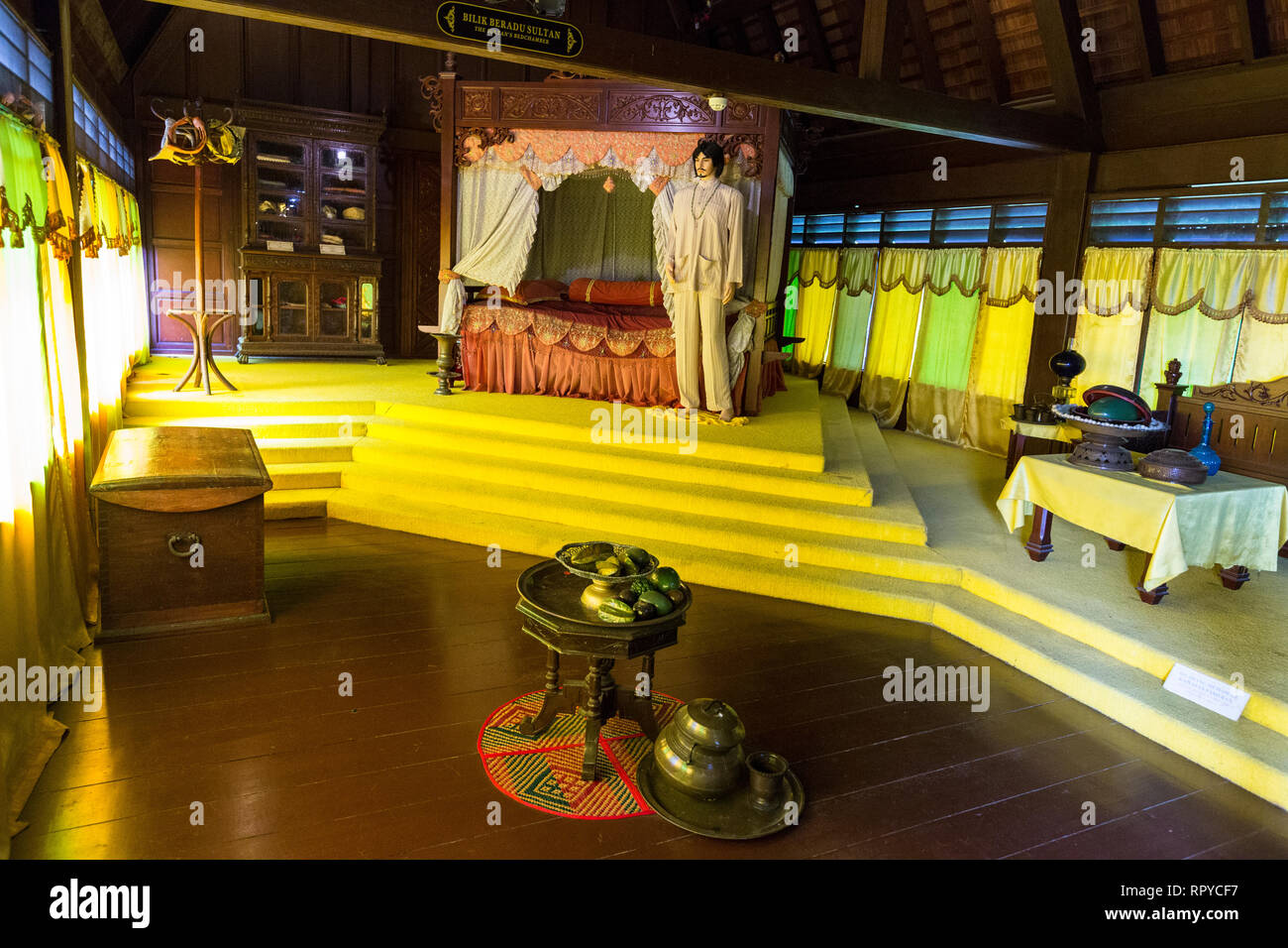 Sultan S Bedroom In The Sultan S Palace Museum Istana Kesultanan Melaka Malaysia Stock Photo Alamy