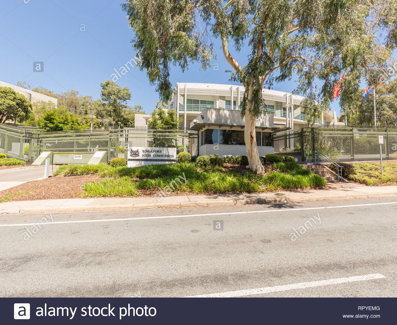 CANBERRA, AUSTRALIA – FEBRUARY 13, 2019: View of the Singapore High  Commission in Canberra, the capital of Australia Stock Photo - Alamy