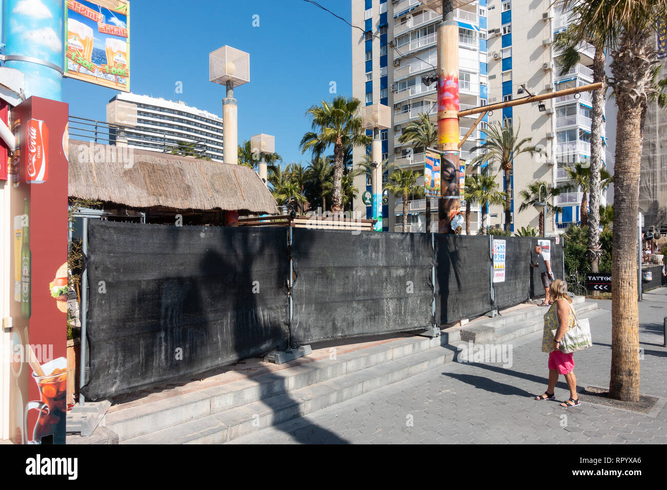 Benidorm, Costa Blanca, Spain, 23rd February 2019. The seafront Tiki Beach Bar on Levante beach, Benidorm is finally closed after much controversy and complaints from local residents. There are no reports as to wether this is a complete closure or just a refurbishment .  Credit: Mick Flynn/Alamy Live News Stock Photo