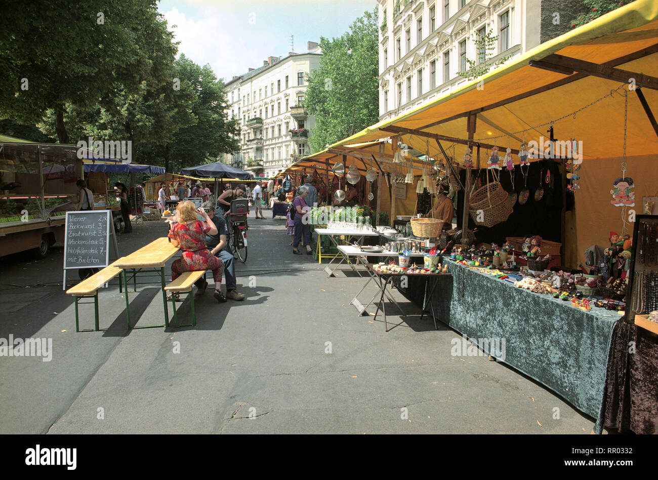 DER KOLLWITZPLATZ / Markt auf dem KOLLWITZPLATZ in Berlin Vielen gilt 