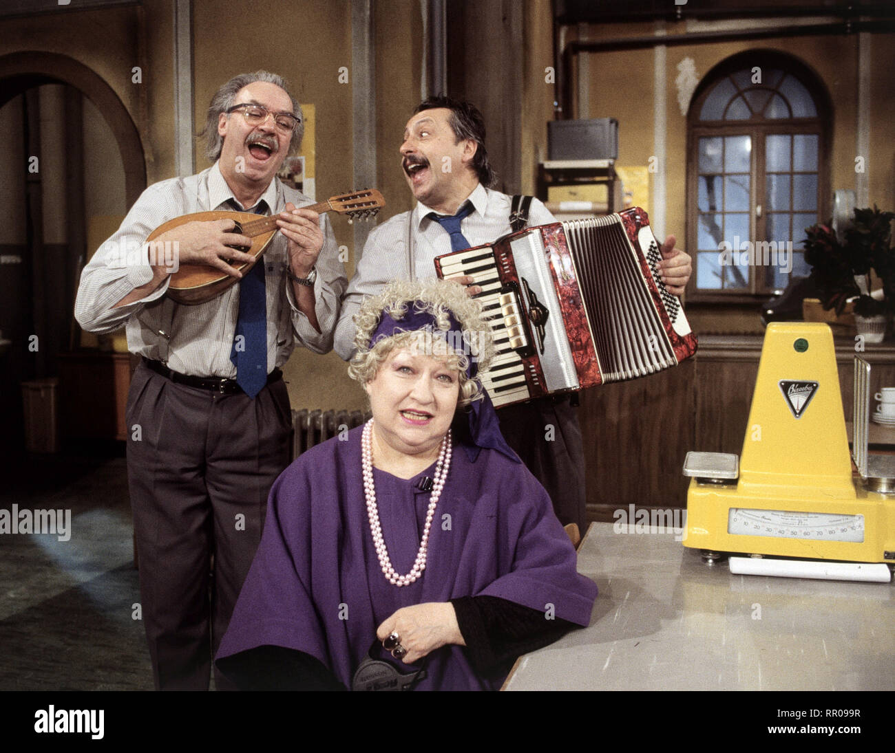 SALTO POSTALE / Der Rubel rollt D 1996 / Franz Josef Gottlieb ACHIM