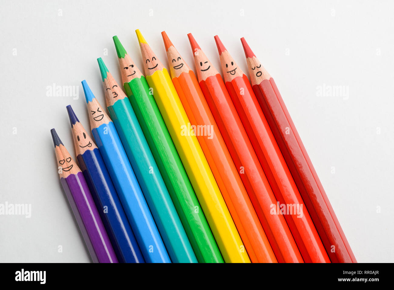 Set different colored pencils hi-res stock photography and images - Alamy