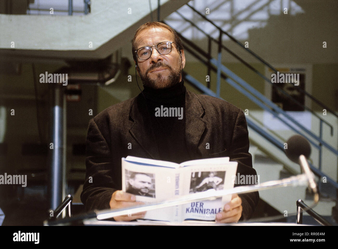 DER SANDMANN / D 1995 / Nico Hofmann / Henry Kupfer (GÖTZ GEORGE) C39011 # / Überschrift: DER SANDMANN / D 1995 Stock Photo