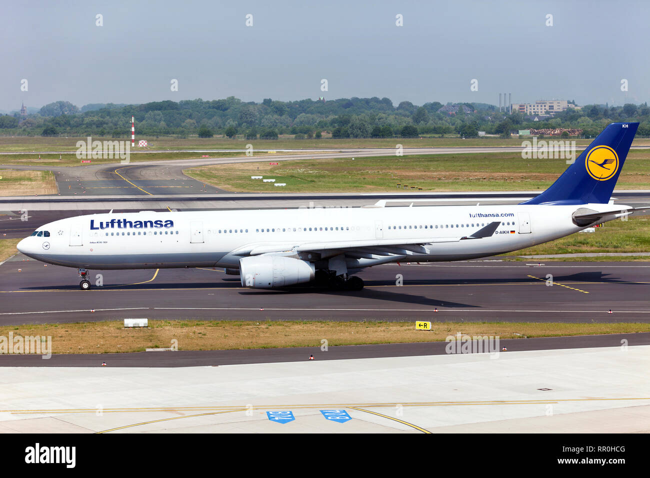 airbus a330 300 lufthansa