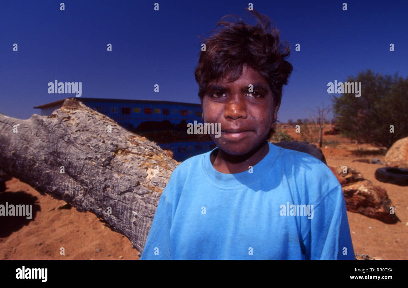 TEENAGE ABORIGINAL BOY, YUELAMU ABORIGINAL COMMUNITY (MOUNT ALLAN SCHOOL) NORTHERN TERRITORY, AUSTRALIA. Stock Photo