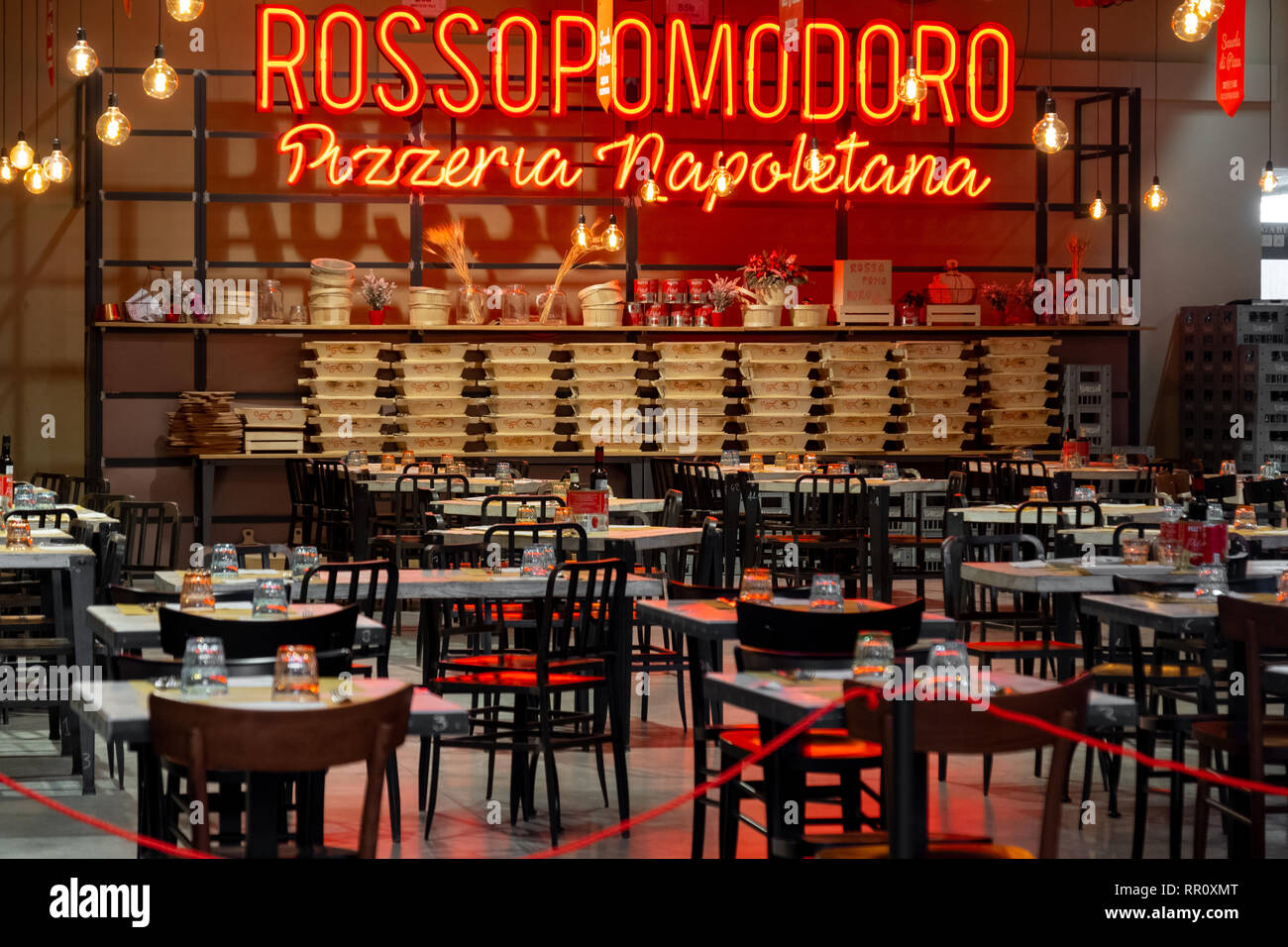 Pizzeria italiana on sale