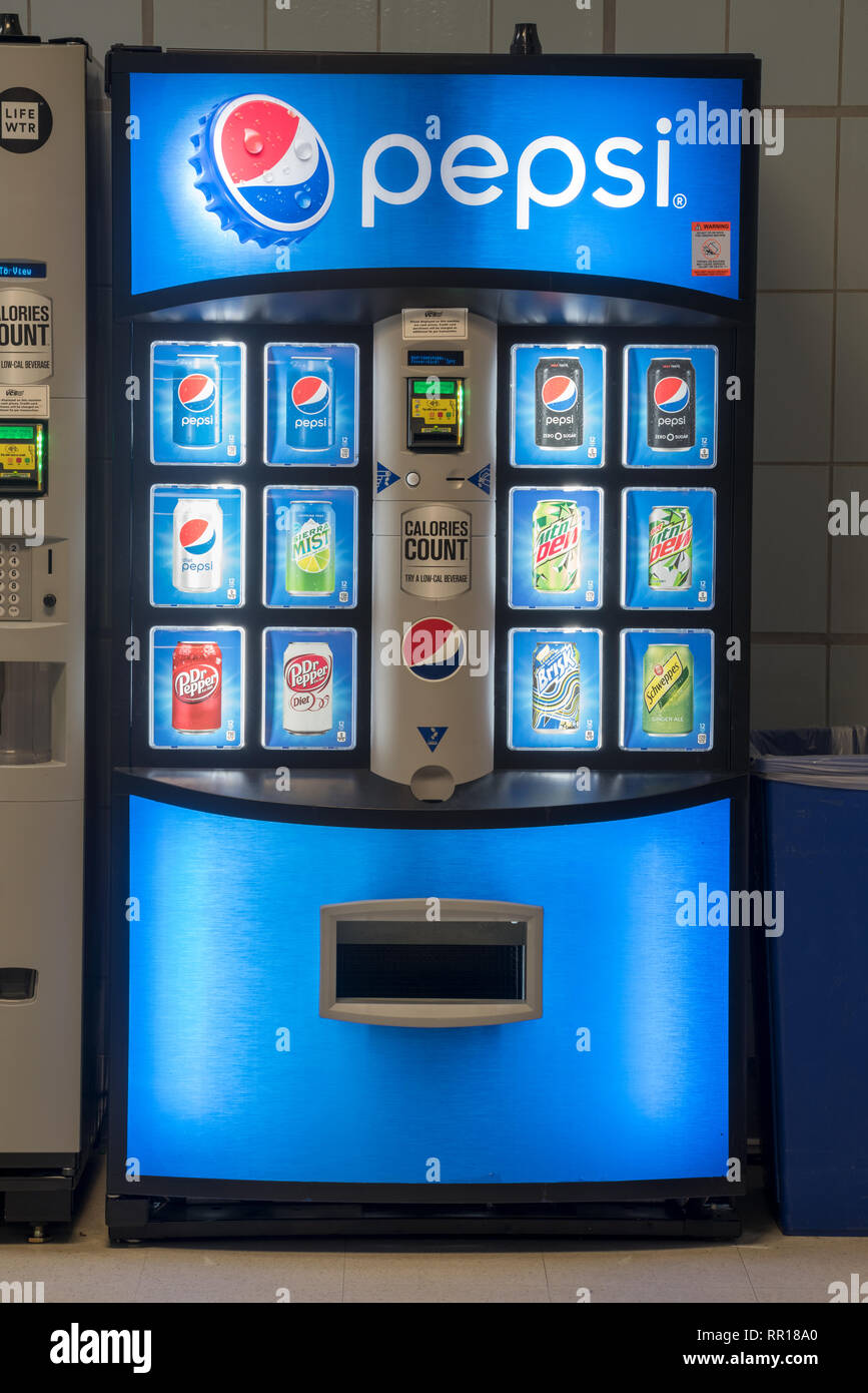 Vending machines in the Portland, Oregon V.A. hospital Stock Photo Alamy