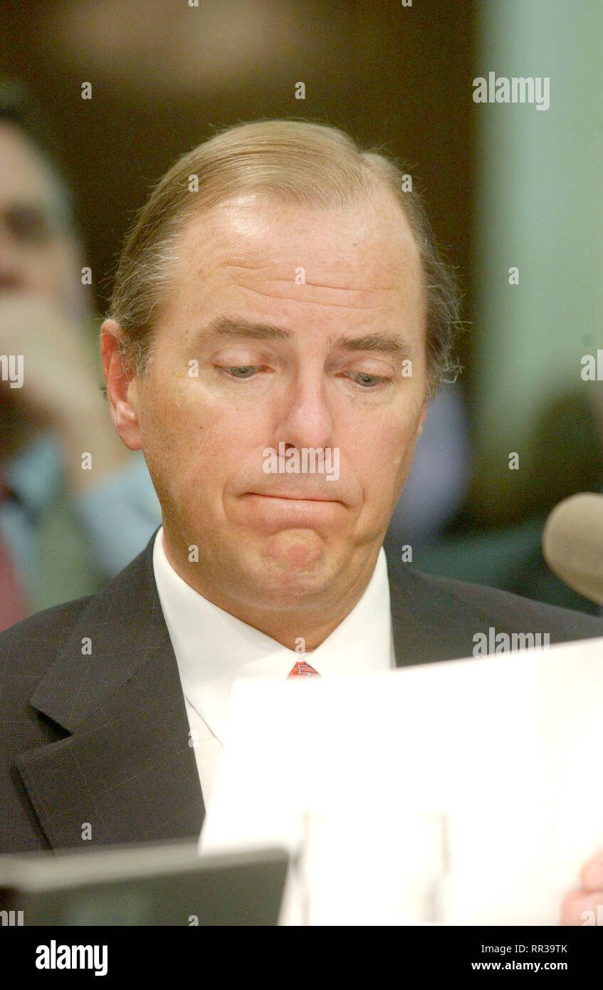 Washington, D.C. - February 26, 2002 -- Testimony of Jeffrey Skilling,  former President and CEO, Enron Corporation, before the U.S. Senate Commerce, Science and Transportation Committee to examine certain issues with respect to the collapse of Enron Corporation..Credit: Ron Sachs / CNP /MediaPunch Stock Photo