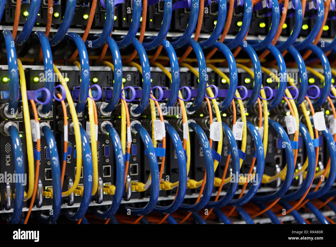 Supercomputer system hi-res stock photography and images - Alamy