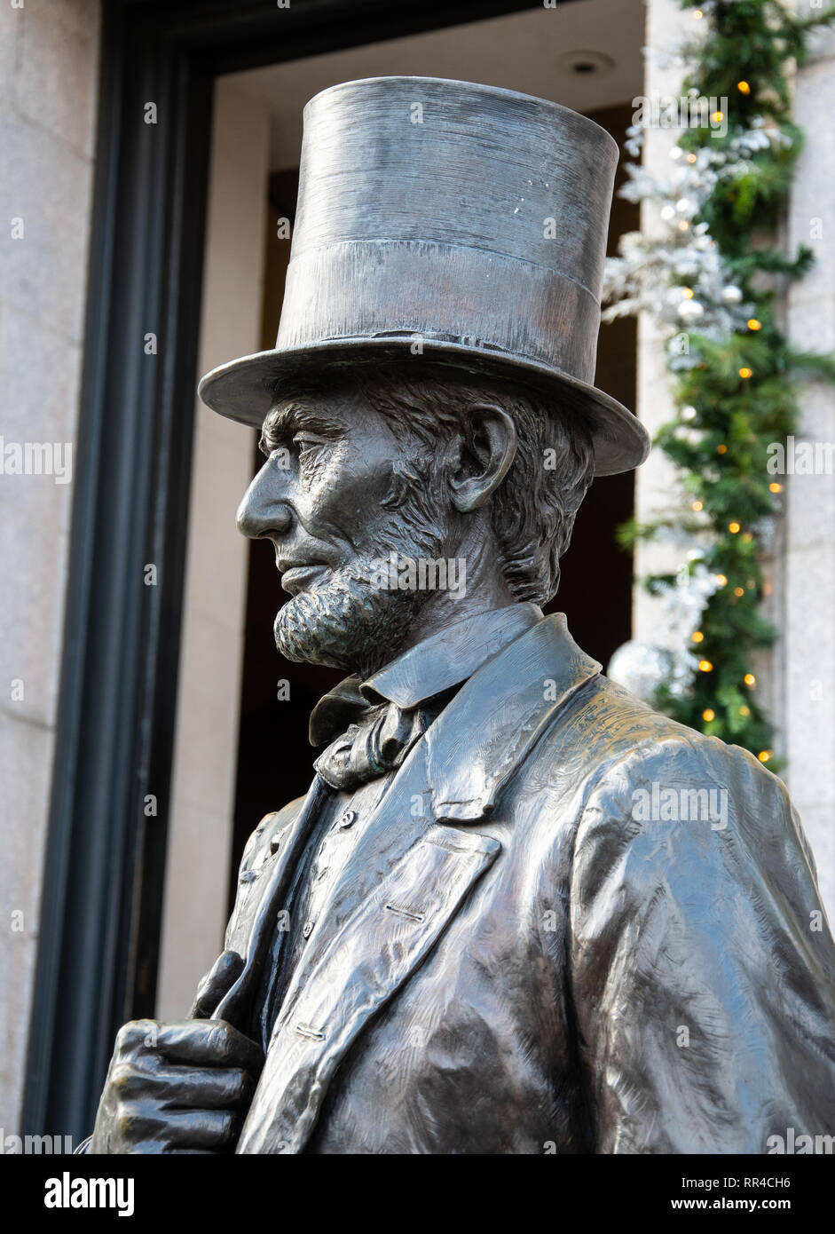 New York City, United States November 17 2018 A statue of Abraham