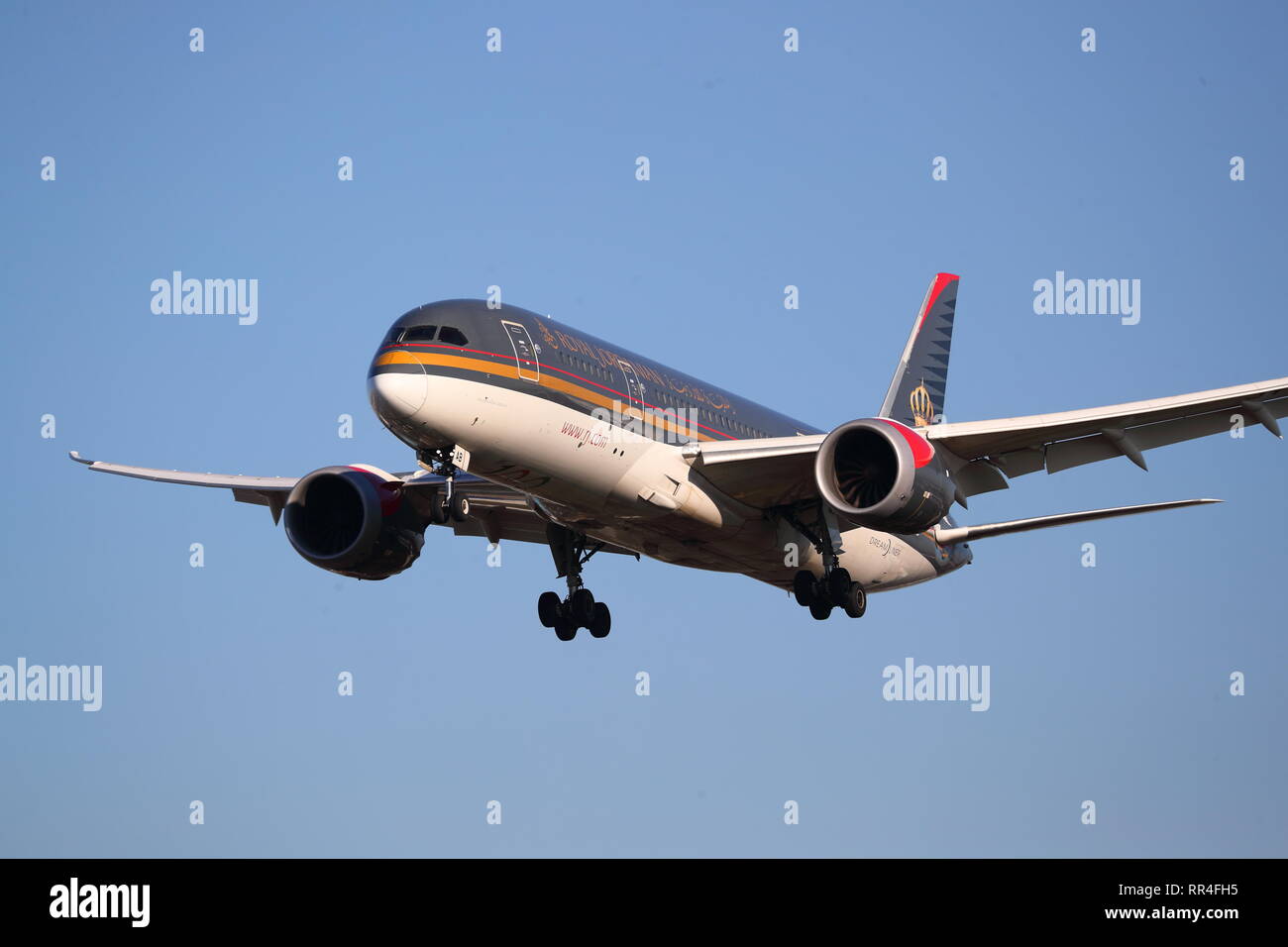 royal jordanian amman to heathrow