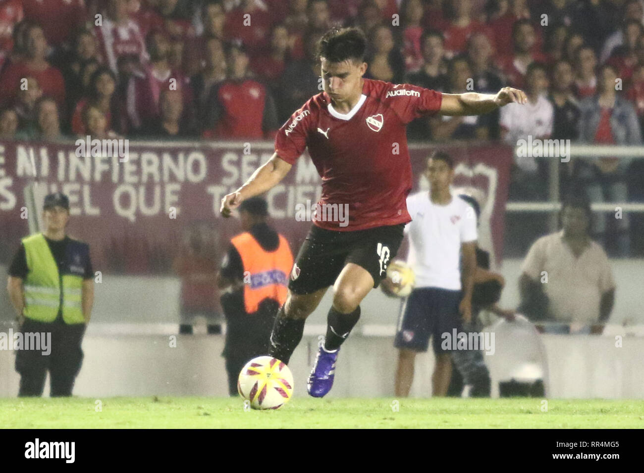 Buenos Aires, Argentina. 23rd February, 2019. : Fernando Gaibor during the derby between Independiente and Racing for Superliga Argentina, this saturday on Libertadores de América Stadium on Buenos Aires, Argentina. ( Credit: Néstor J. Beremblum/Alamy Live News Stock Photo