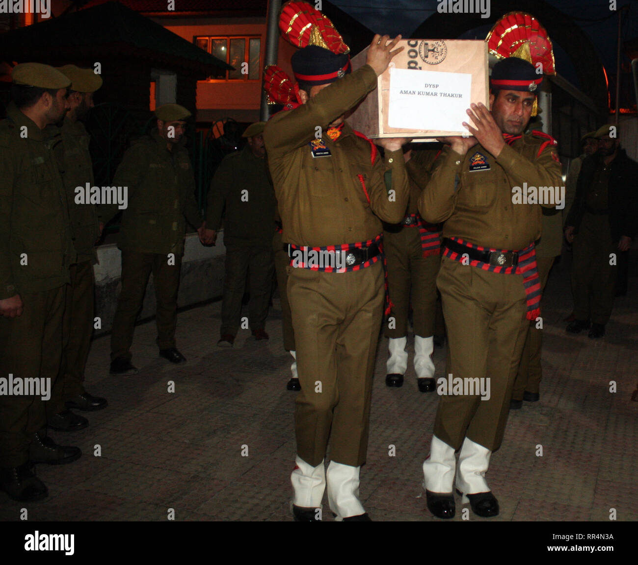 Srinagar, Indian Administered .KASHMIR.24.FEBUARY . Indian police carrying coffin of Dysp Aman kumar thakur of Indian police .who lost his life during Gun battle in south kashmir kulgam District .three millitant killed and 3 Soldiers Injured. ©Sofi Suhail/Alamy Live News Stock Photo