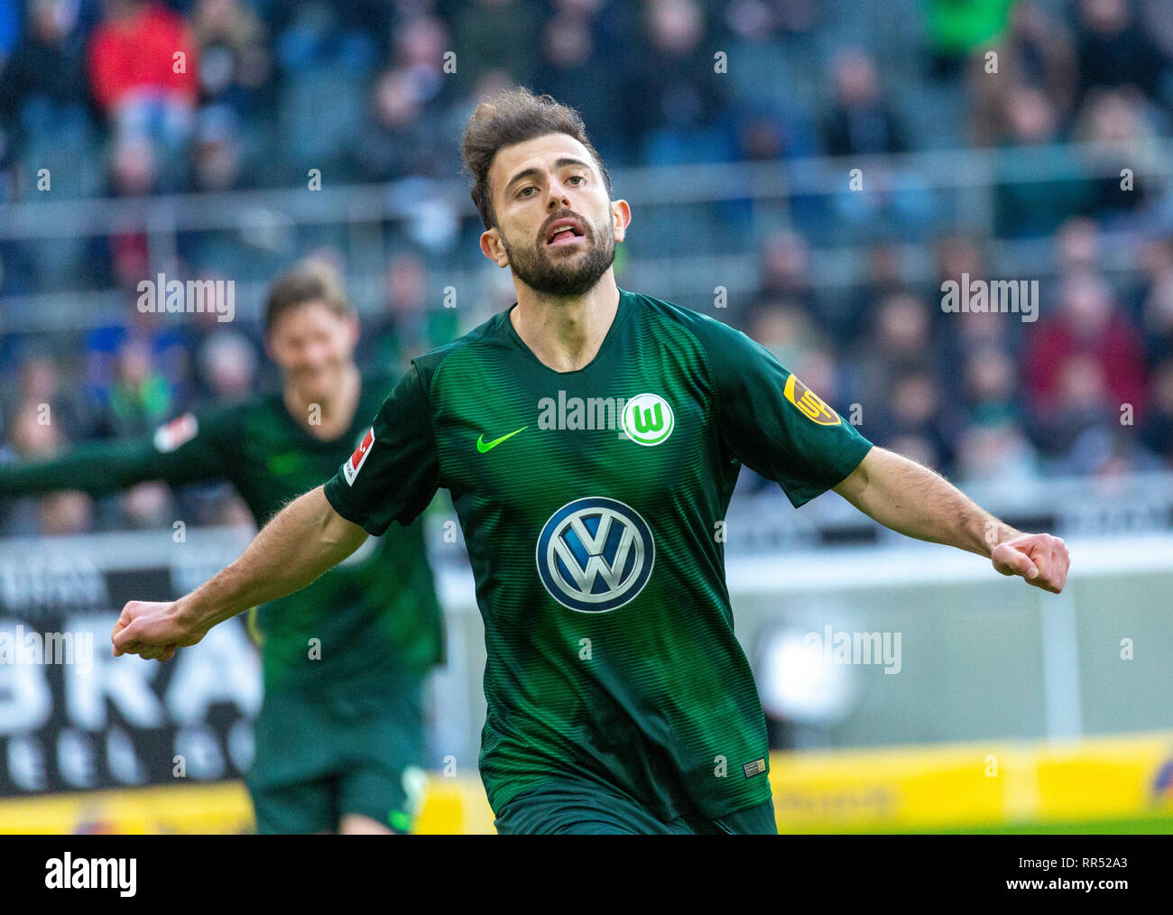 sports, football, Bundesliga, 2018/2019, Borussia Moenchengladbach vs VfL Wolfsburg 0-3, Stadium Borussia Park, goal scorer Admir Mehmedi (Wolfsburg) rejoicing at his 0-2 goal, DFL REGULATIONS PROHIBIT ANY USE OF PHOTOGRAPHS AS IMAGE SEQUENCES AND/OR QUASI-VIDEO Stock Photo