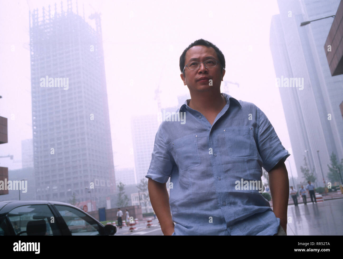 Chinese billionaire entrepreneur Zhou Hongyi poses in Beijing, China. 2005 Stock Photo