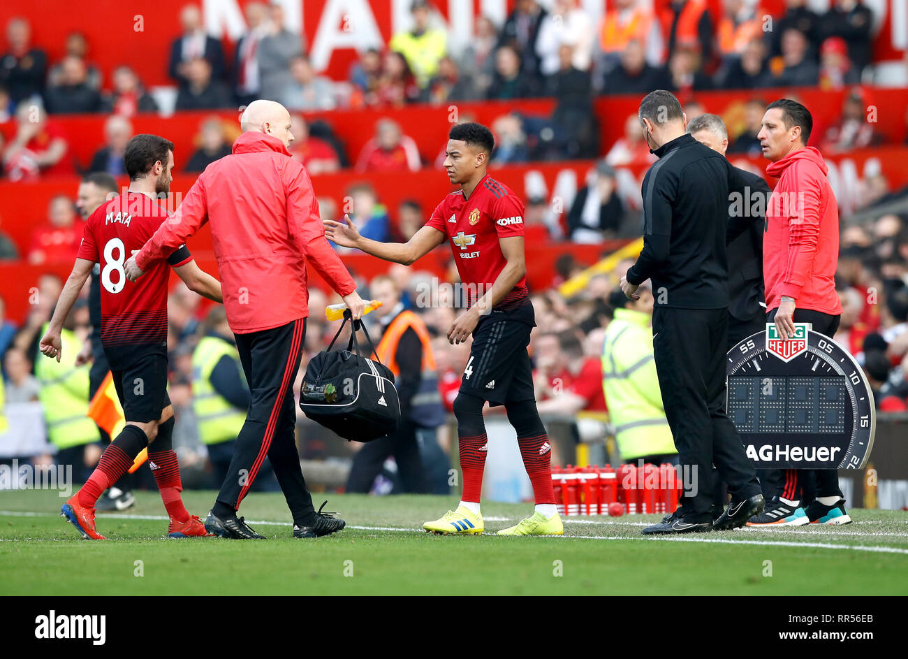 Manchester United's Juan Mata (left) is substituted for Jesse Lingard after  picking up an injury during the Premier League match at Old Trafford,  Manchester Stock Photo - Alamy