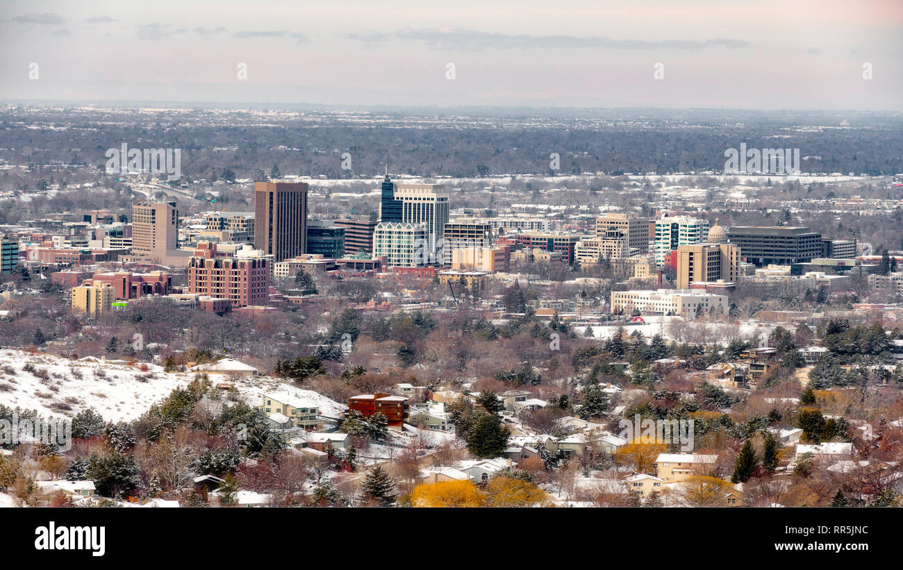 Skyline of Boise Idaho in winter look into the distance Stock Photo Alamy