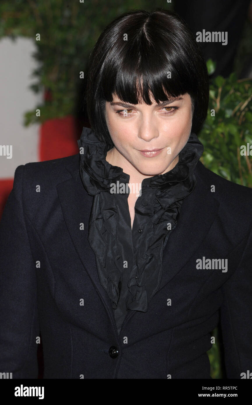 Selma blair headshot hi-res stock photography and images - Alamy