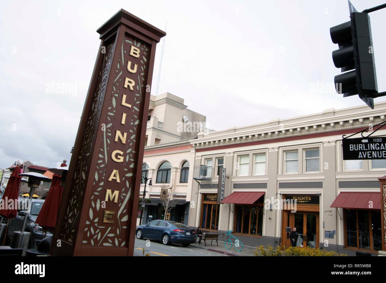 Downtown Burlingame, CA is home to a farmers market on Sundays Stock Photo - Alamy