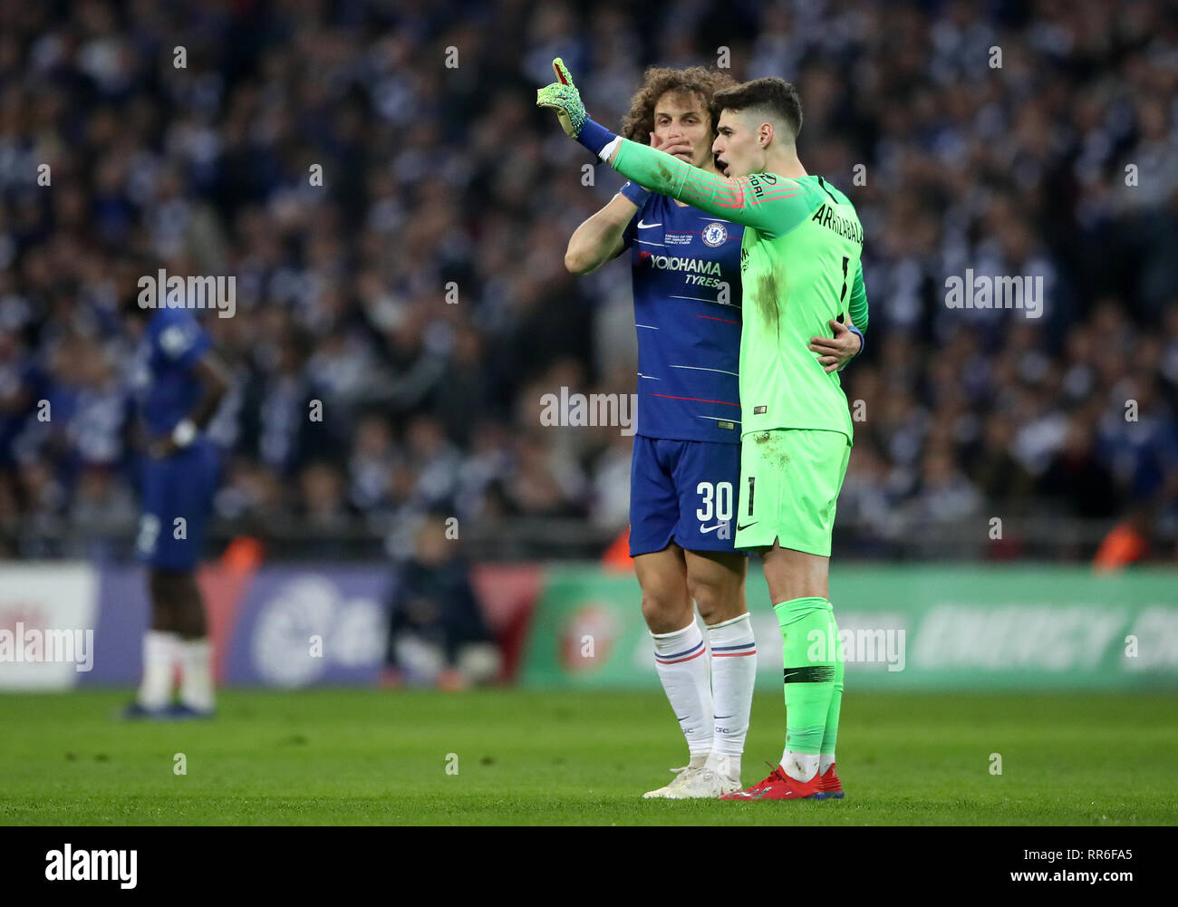 Chelsea goalkeeper Kepa Arrizabalaga (right) refuses to leave the pitch