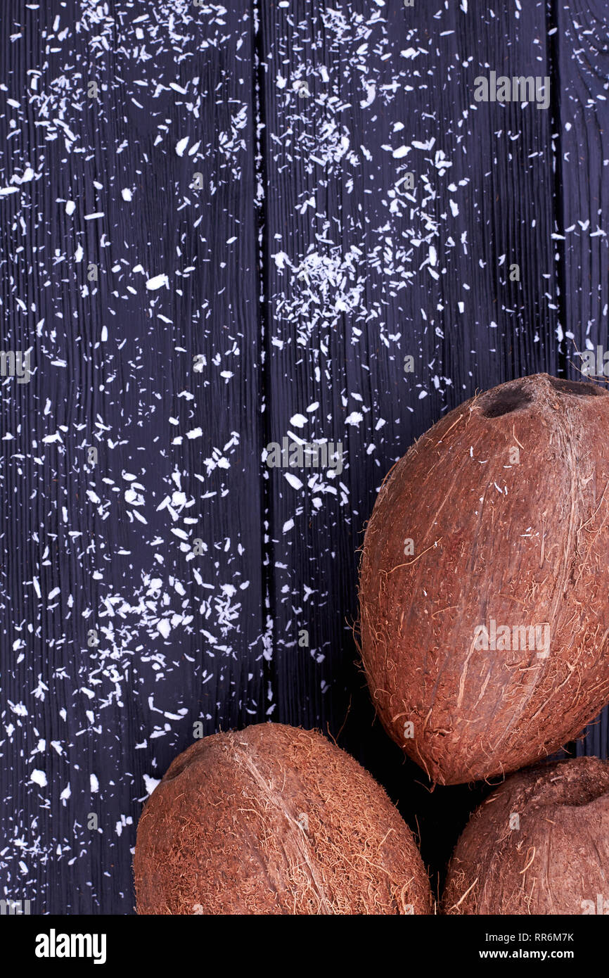 Whole fresh coconuts and coconut flakes Stock Photo Alamy